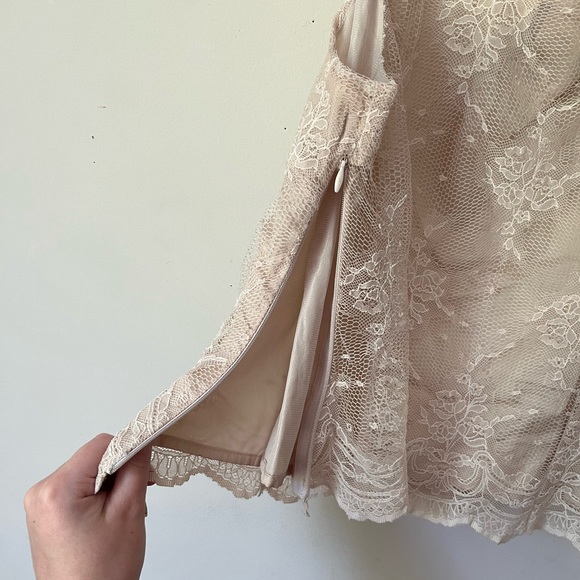 *SOLD* Lace cropped tank top - Picture 5 of 7